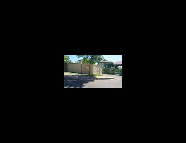1 BEDROOM APARTMENT FOR SALE IN PINESLOPES